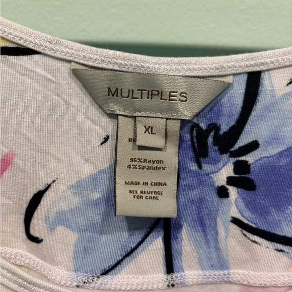 Multiples tank top - Picture 2 of 2